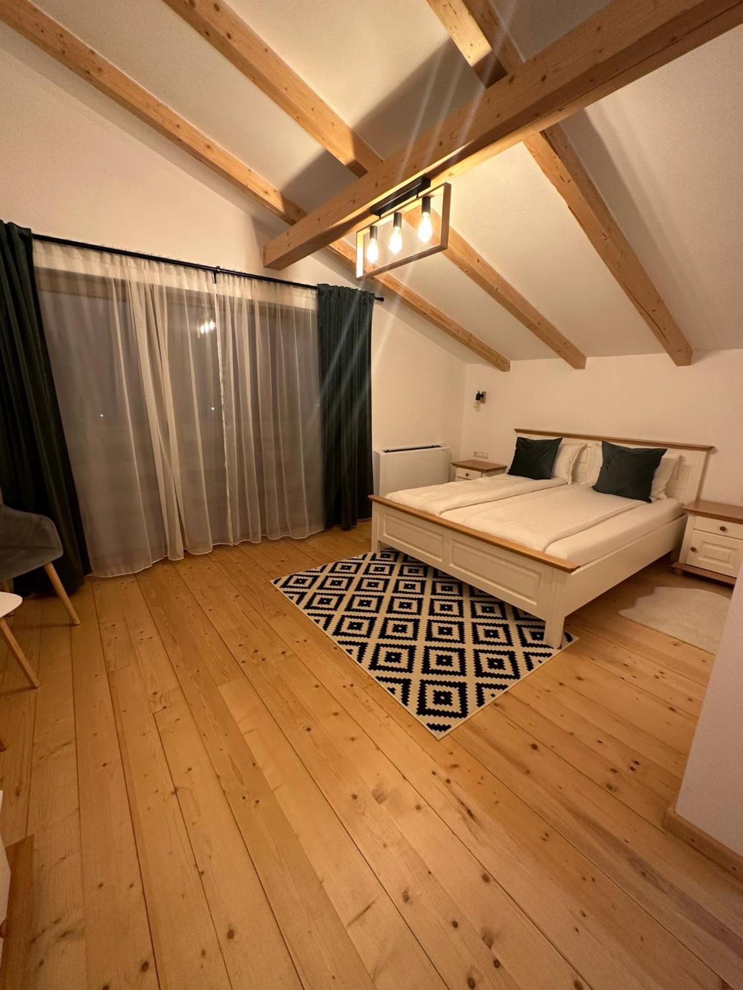 Casa Mara Viseu De Sus Hotell Eksteriør bilde